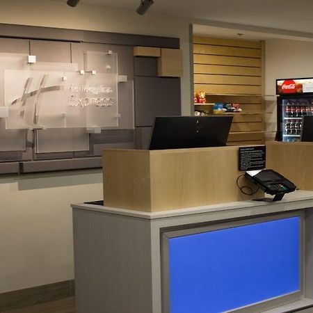 Holiday Inn Express Winfield - Teays Valley Hurricane Экстерьер фото