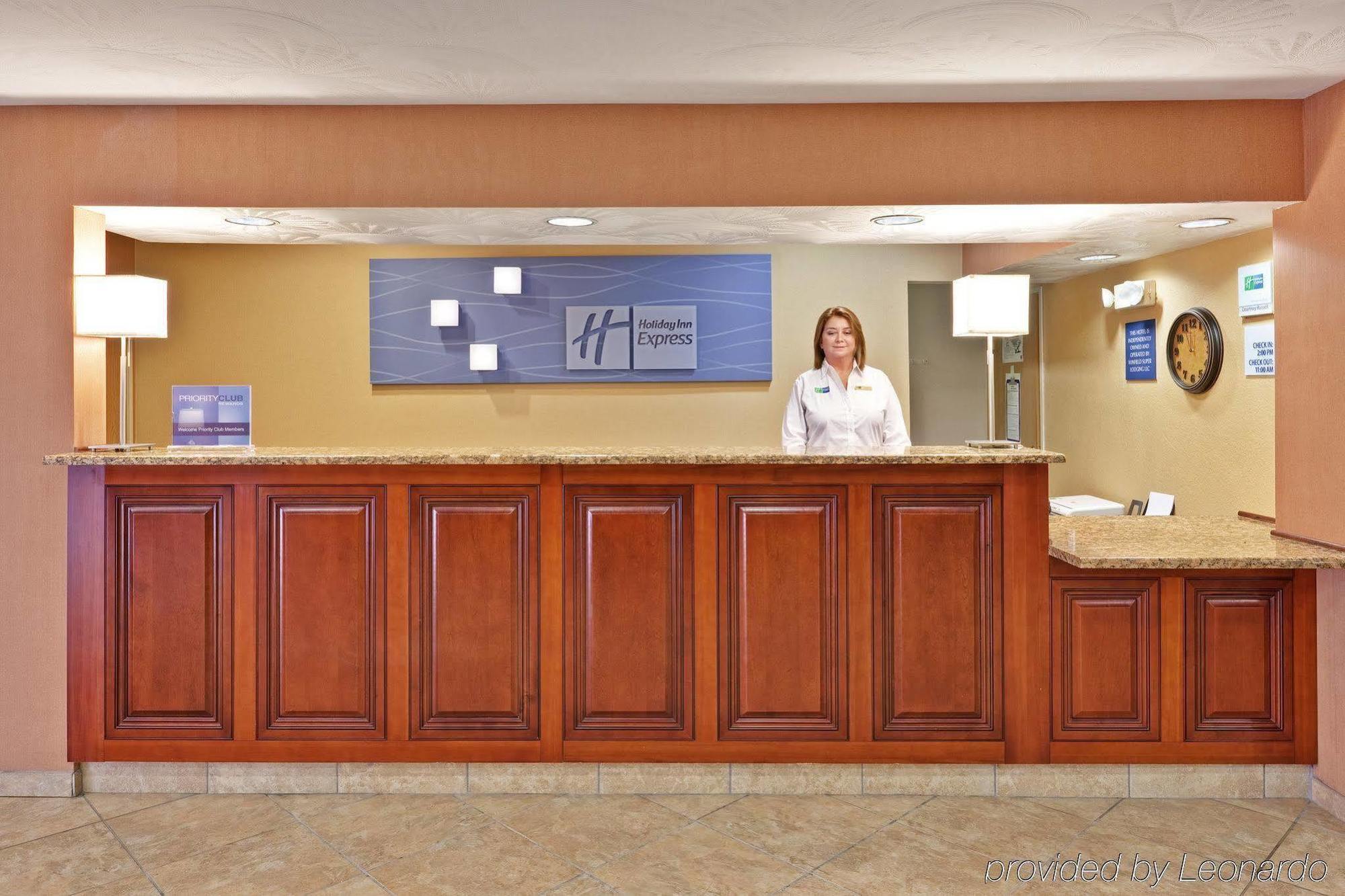 Holiday Inn Express Winfield - Teays Valley Hurricane Интерьер фото