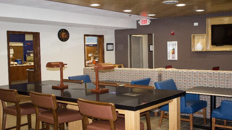 Holiday Inn Express Winfield - Teays Valley Hurricane Экстерьер фото