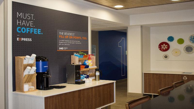 Holiday Inn Express Winfield - Teays Valley Hurricane Экстерьер фото